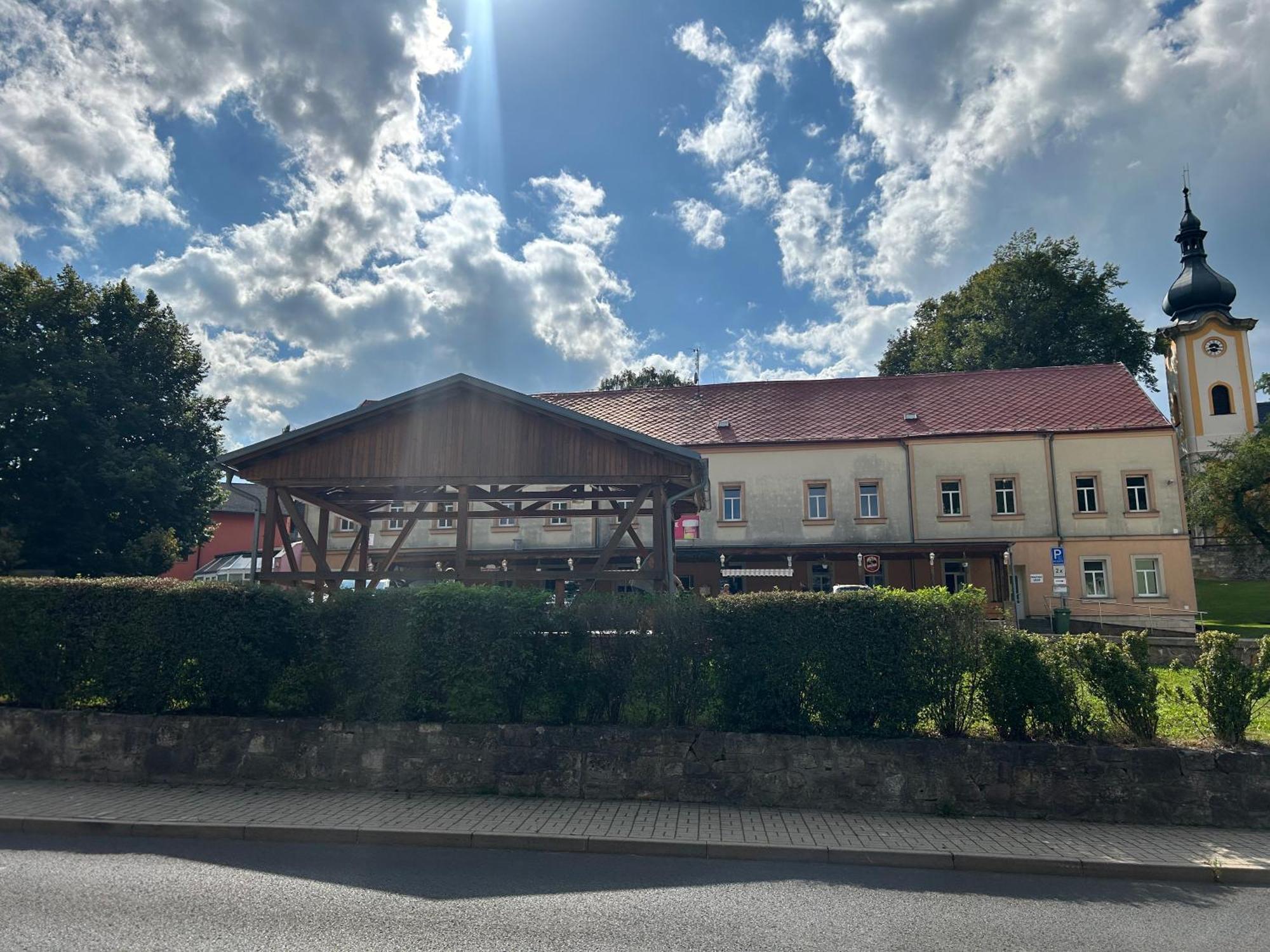 Ubytovani U Kostela Usti nad Labem Bagian luar foto